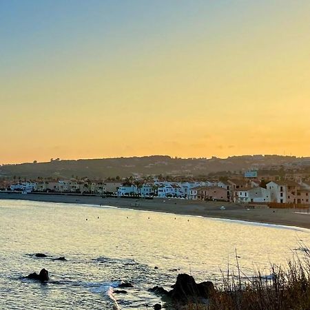 Atico Con Gran Terraza A 50 Metros De La Playa De Casares Apartment Сан Луис де Сабинияс Екстериор снимка